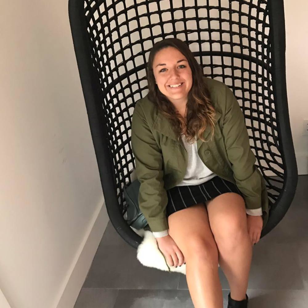 Meet your Posher, Mabry